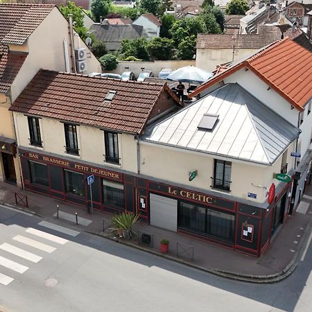 Le Celtic Hotel Le Thillay Екстериор снимка