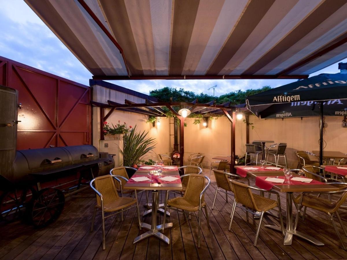 Le Celtic Hotel Le Thillay Екстериор снимка