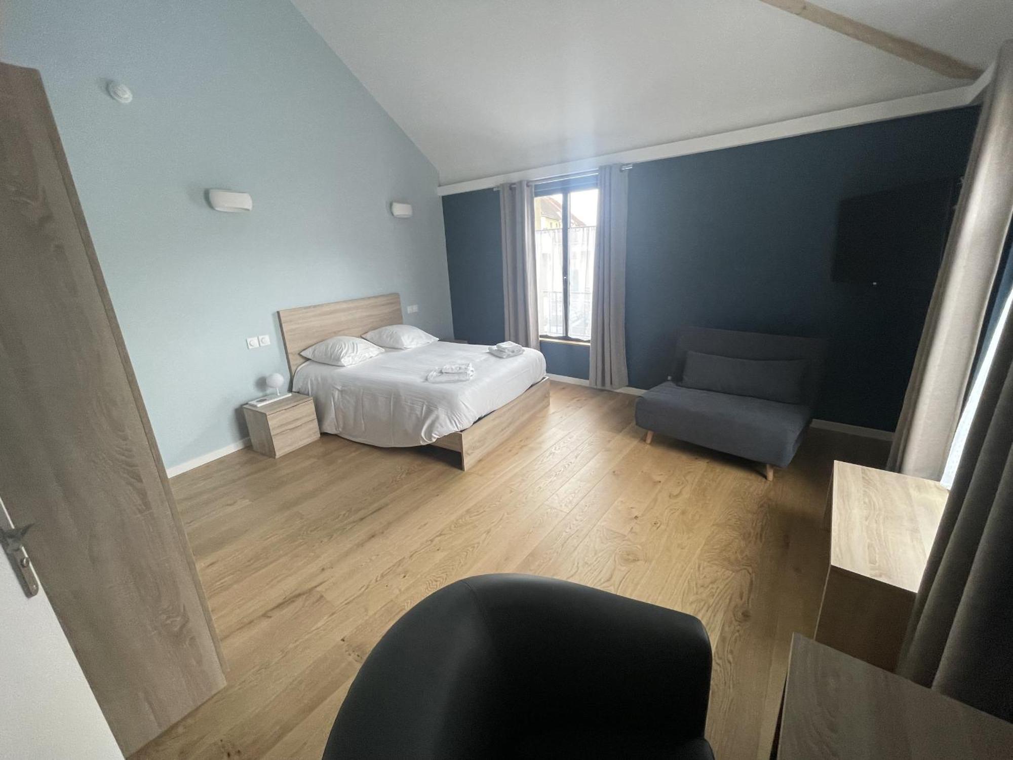 Le Celtic Hotel Le Thillay Стая снимка