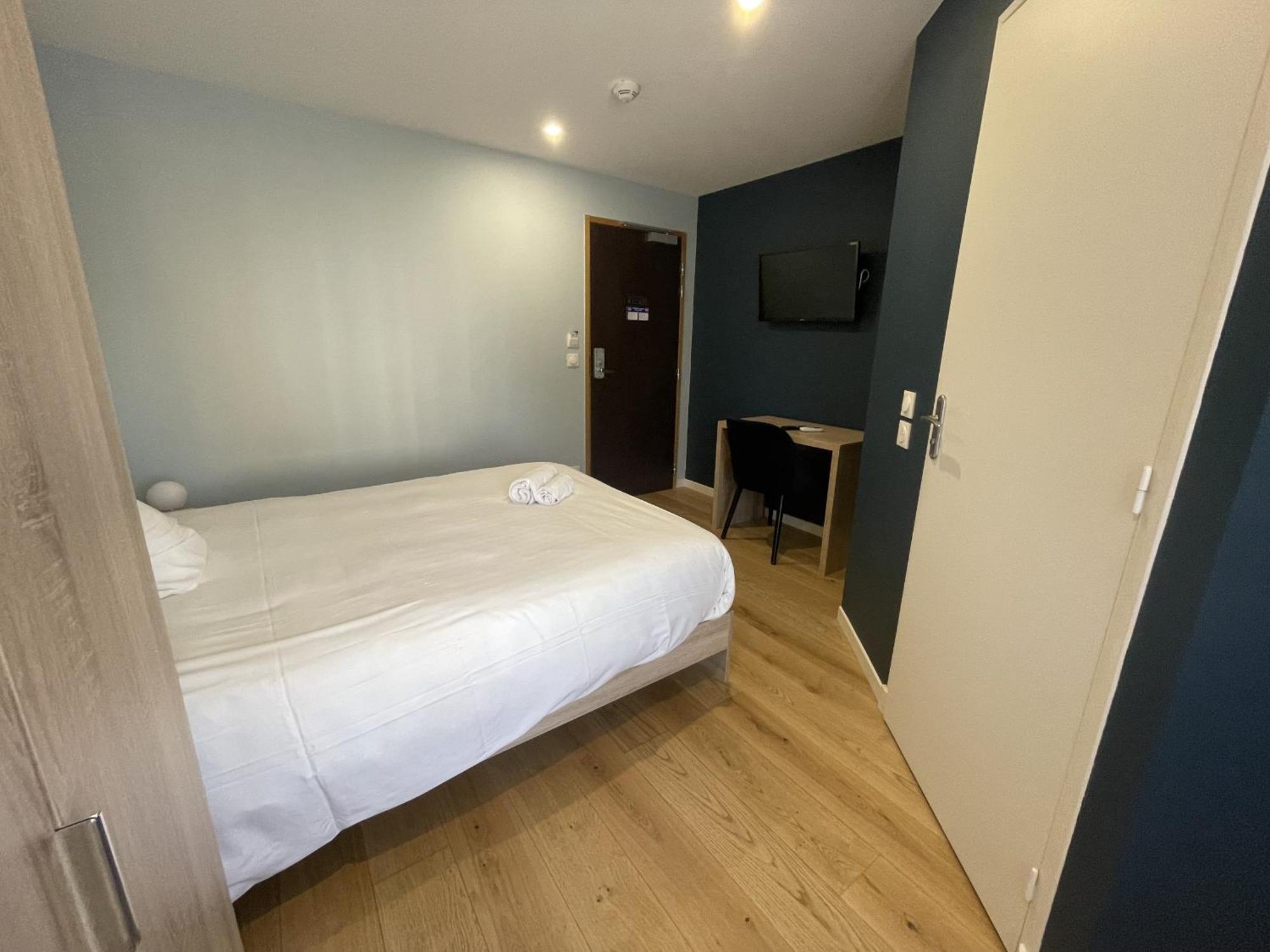 Le Celtic Hotel Le Thillay Стая снимка