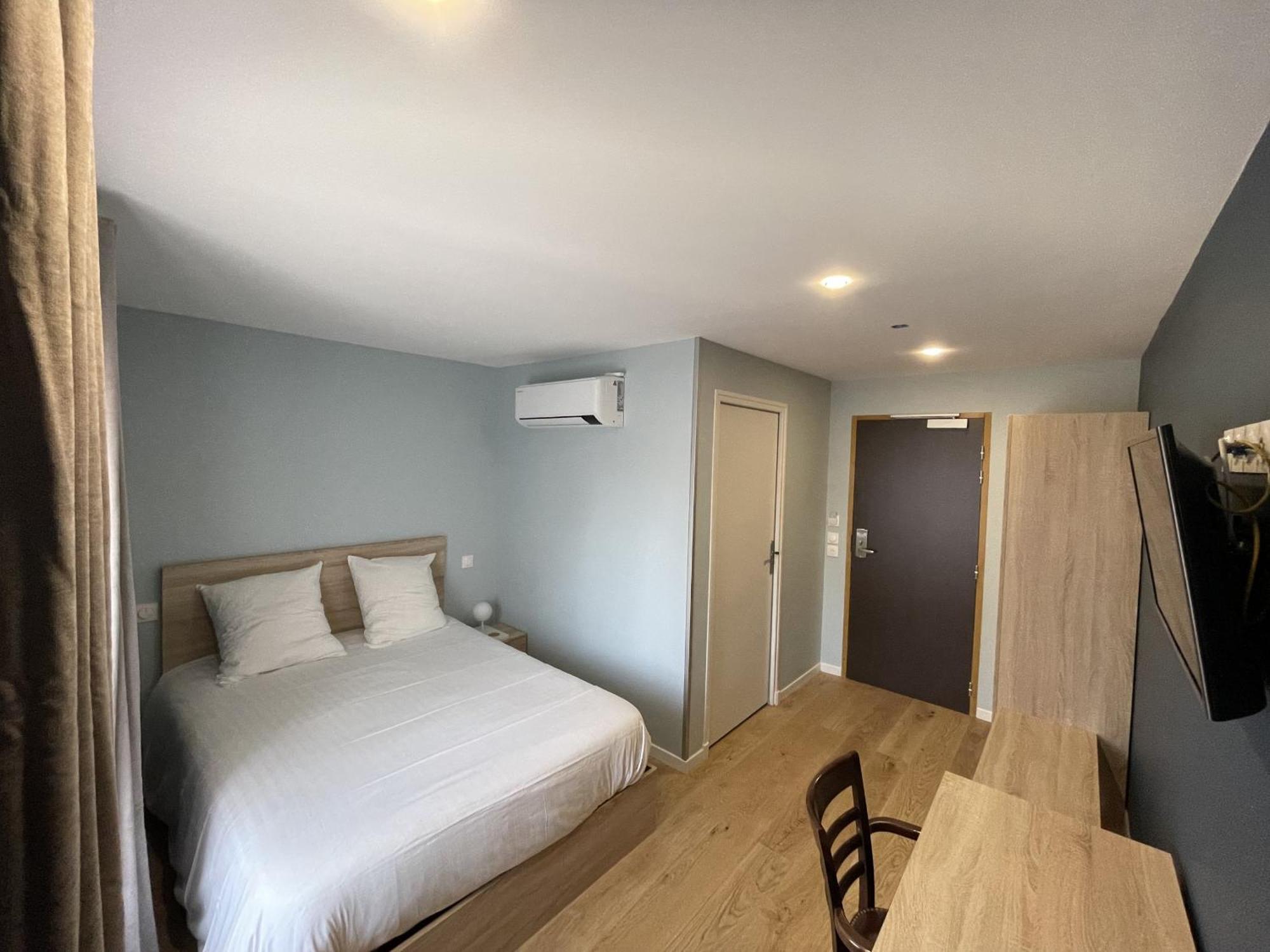 Le Celtic Hotel Le Thillay Стая снимка